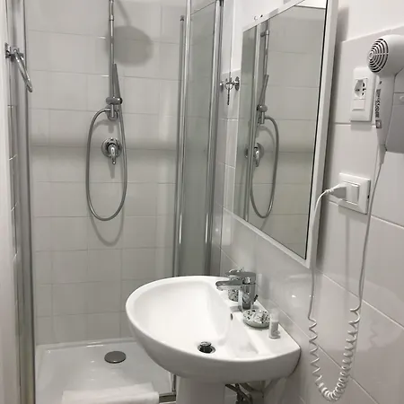 Dianir Penzion 4*
